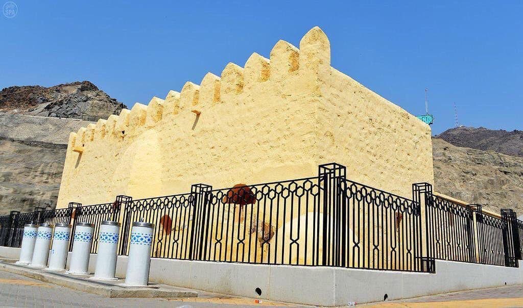 Masjid Al-Bayah (Mosque of the Pledge)