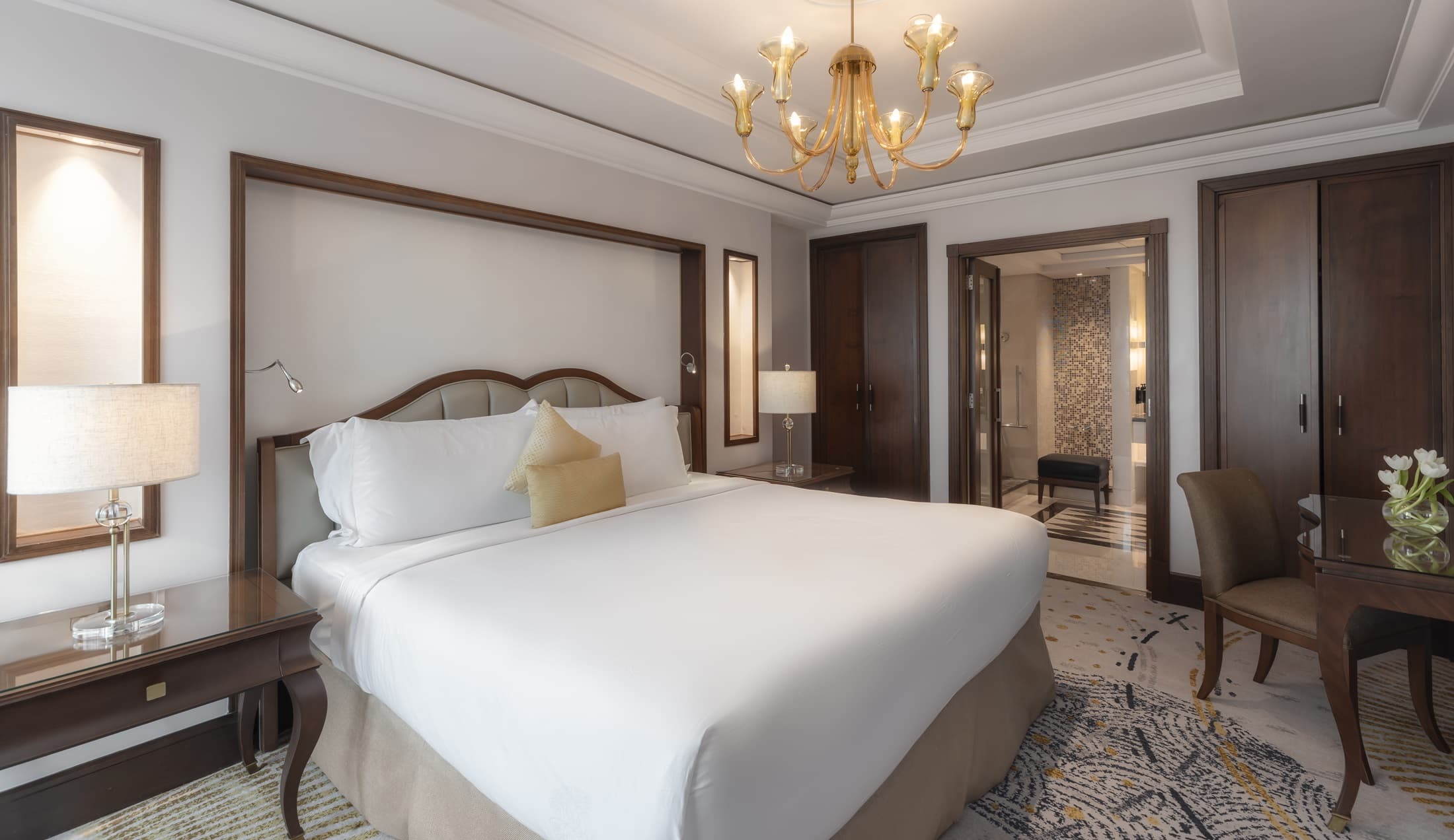 Budget vs Luxury: How much Umrah costs